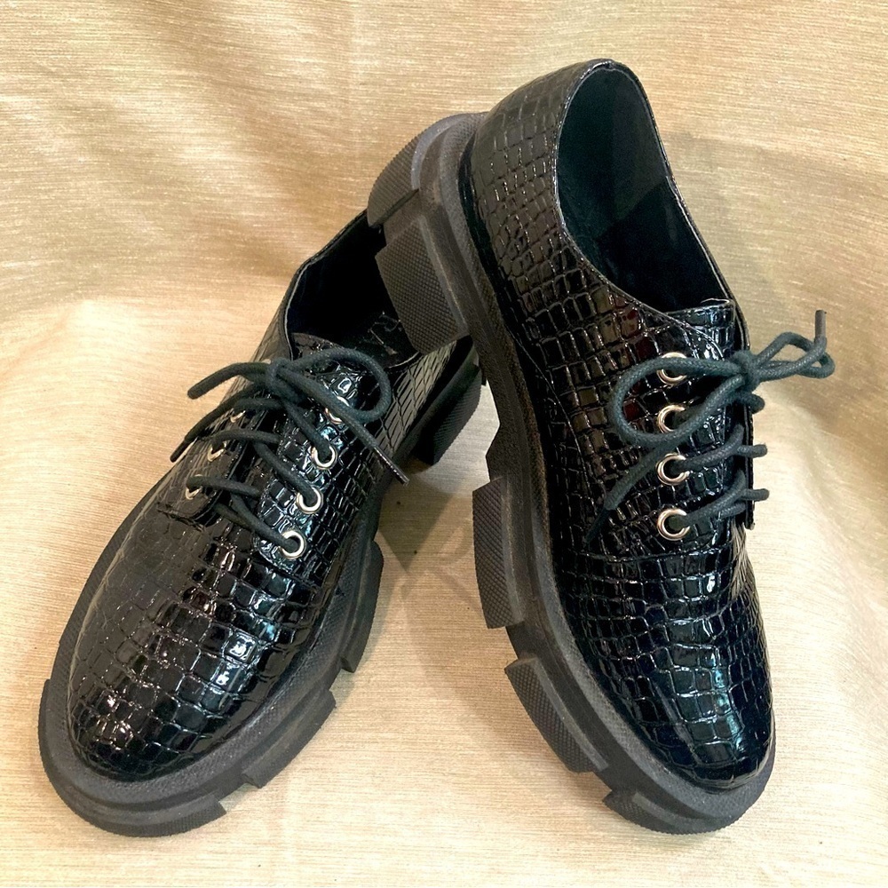 RAID Sz 37 Lace Up Croc Embossed Dark Academia Wednesday Addams Oxford Shoes